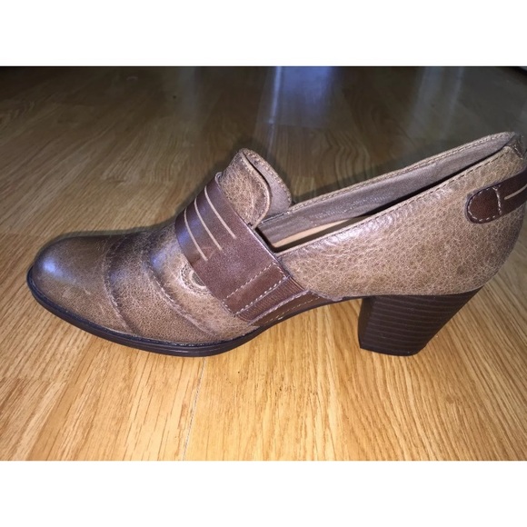 EARTH 5.5 Ergonomic Brown Distressed Ankle Shootie - Picture 4 of 6